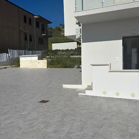 Lina Guest house 3*