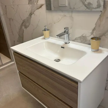 Guest house Lina 3*